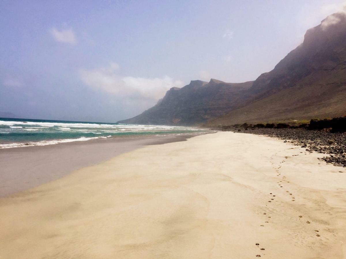Fcg20, Famara Beach Bagian luar foto
